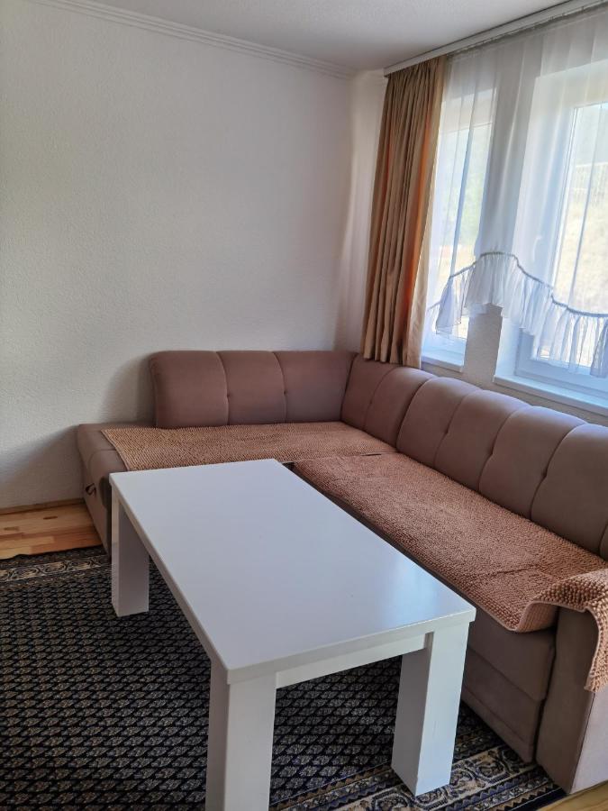DM Apartman - B&B