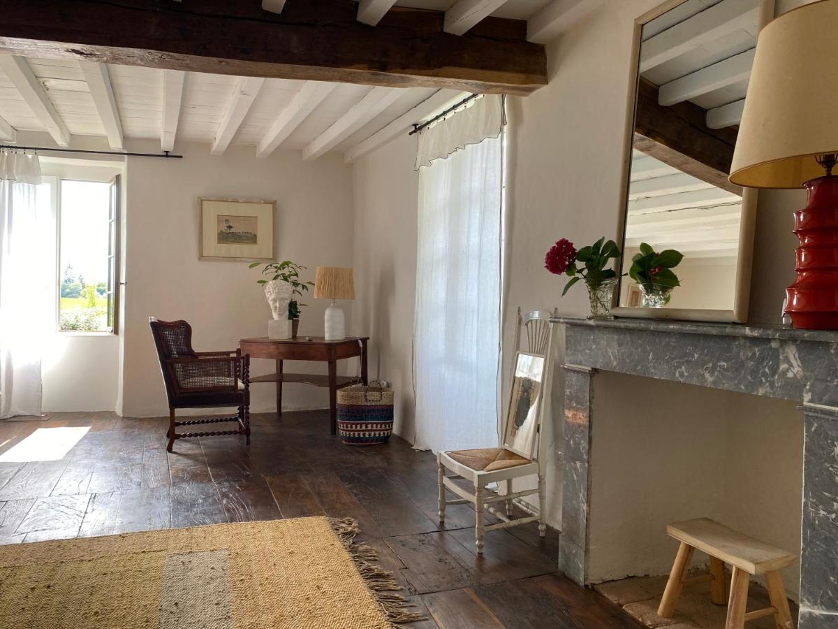 Suite with Mountain View
