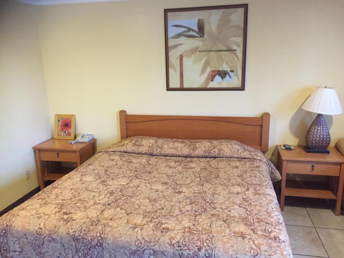 King Room with Kitchenette