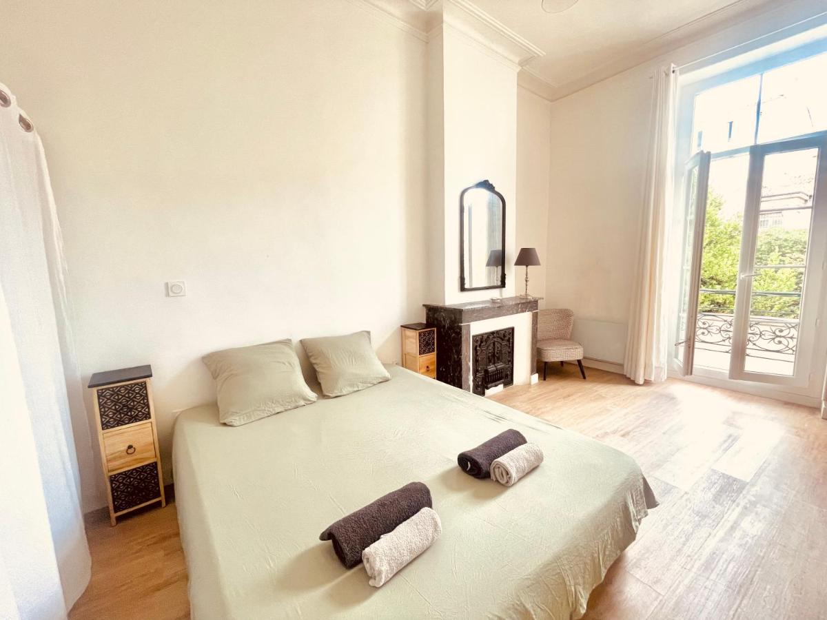 NEMAUSA APARTIS - Chambres d’hôtes Nîmes