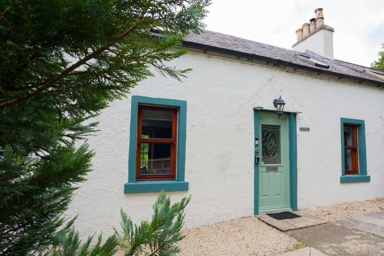 B&B Ballantrae - Tig Cottage - a rural, quirky, pet friendly 2 bedroom cottage near Ballantrae - Bed and Breakfast Ballantrae