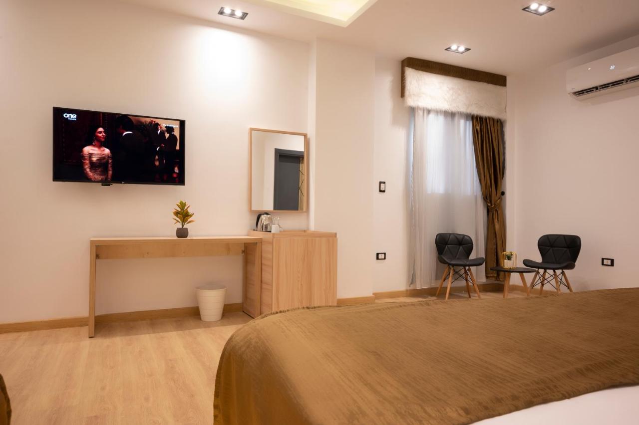Deluxe Quadruple Room with Pyramid View
