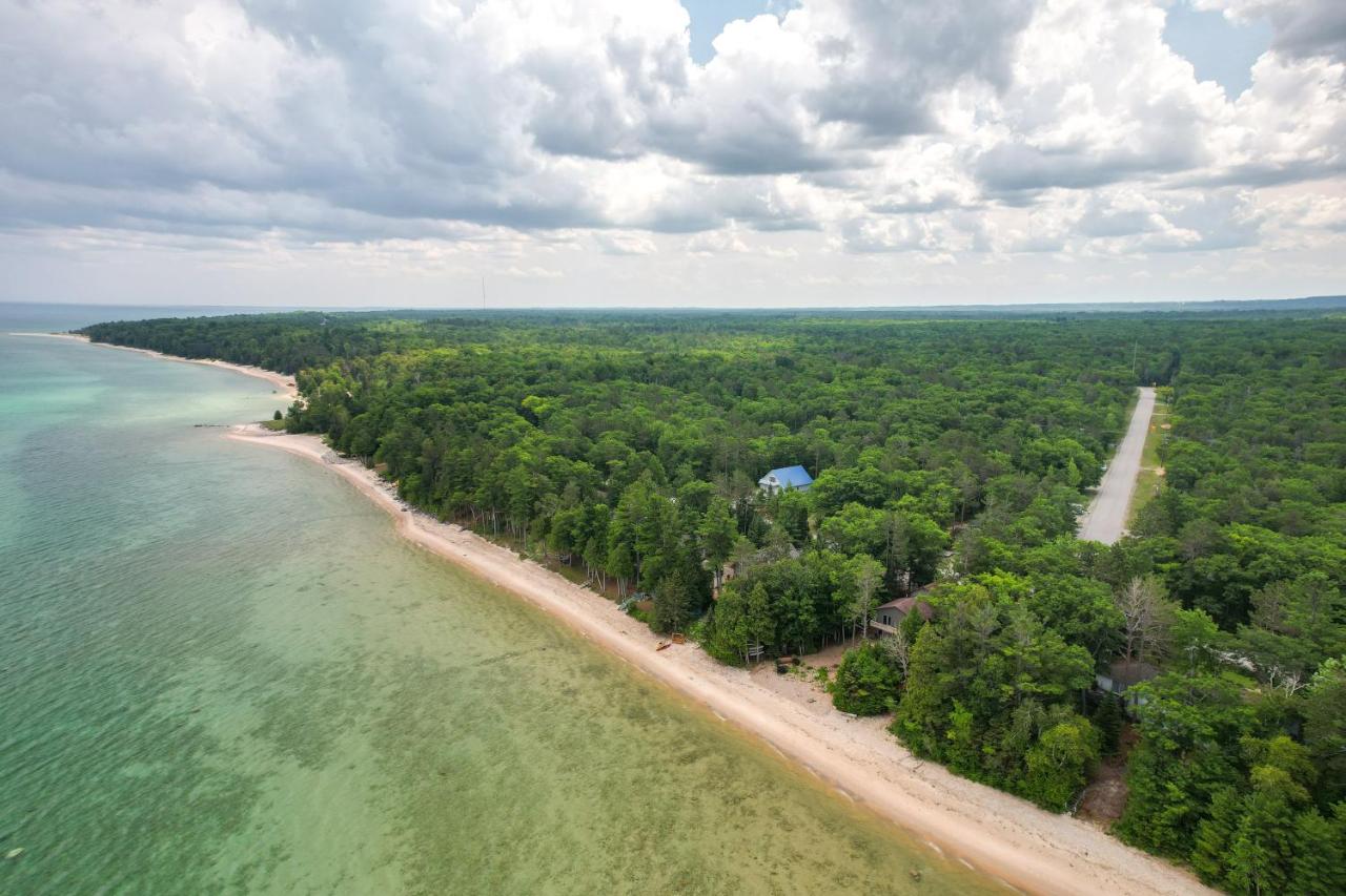Enchanted Lake Huron Cottage with Beach Access! - Ferienwohnung Rogers City