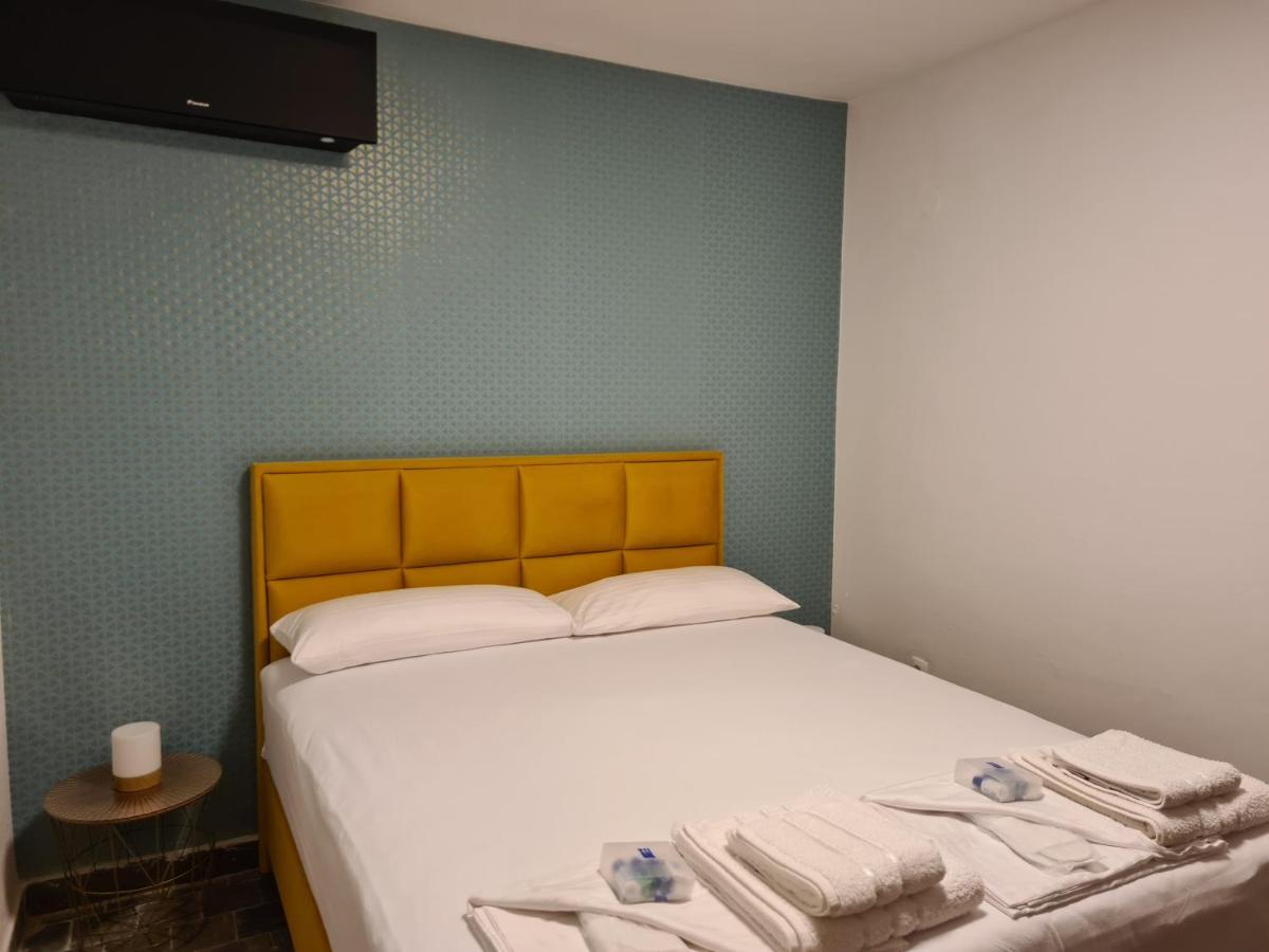 Casa Cristiano - Bed and Breakfast Sutomore