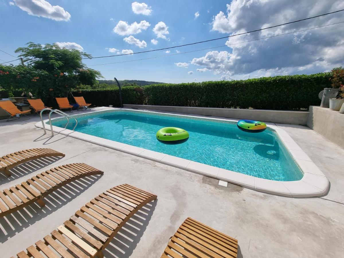 Cozy getaway house Luana - Chambres d’hôtes