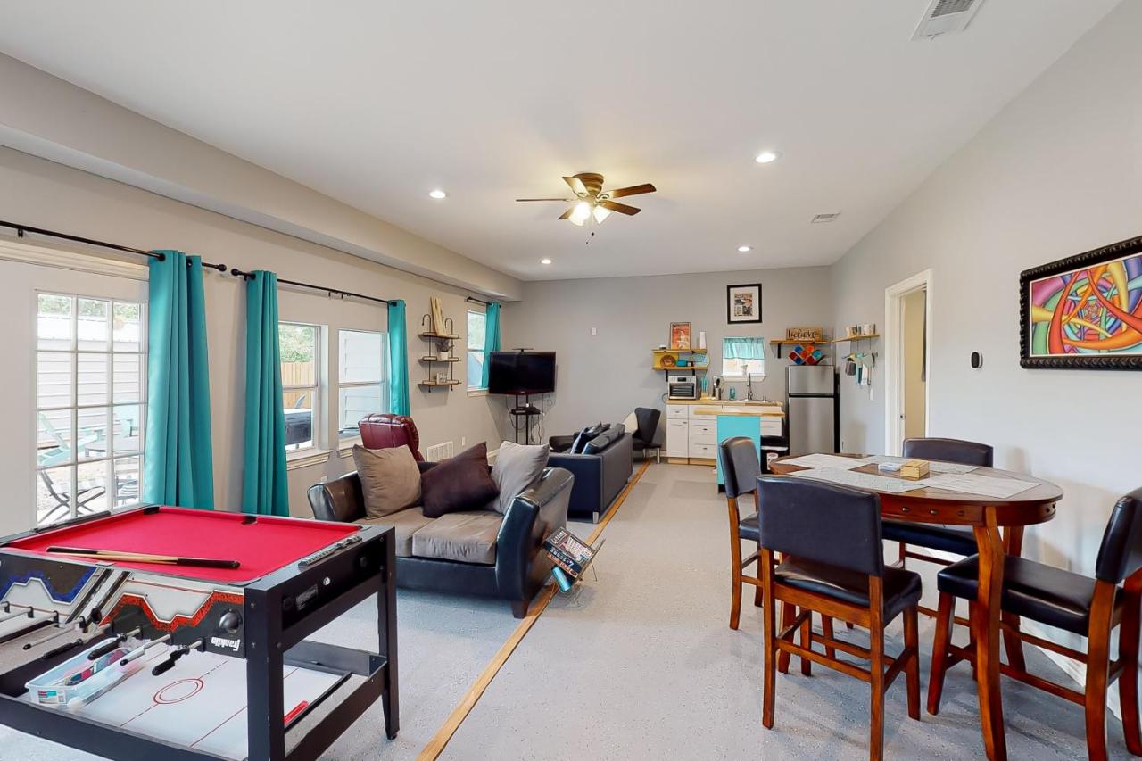 Pura Vida Texoma, Unit B - Bed and Breakfast Gordonville