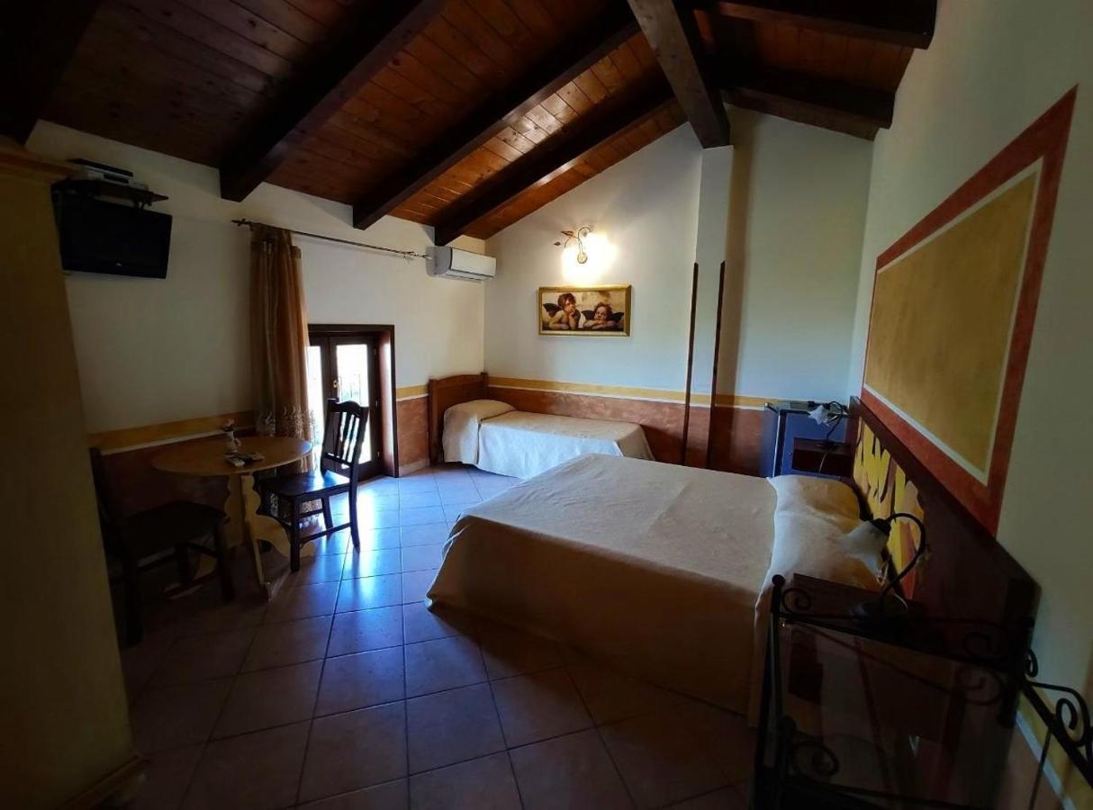 Comfort Triple Room