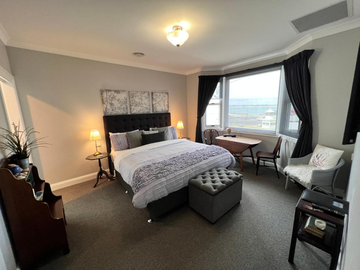 Number 10 -King bed with breakfast - B&B Stanley