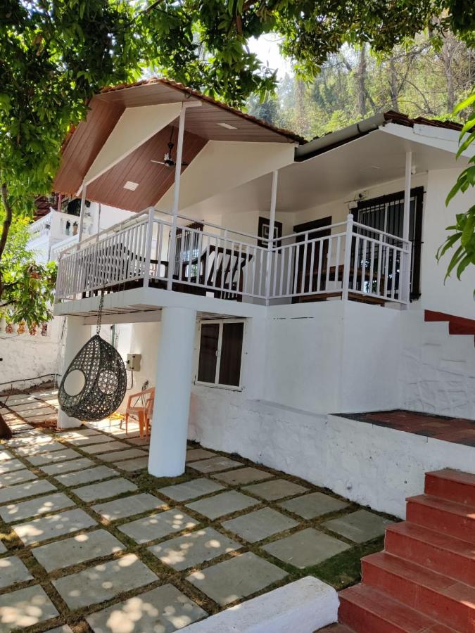 WhiteHouse Homestay by Oxystays Hospitality - B&B