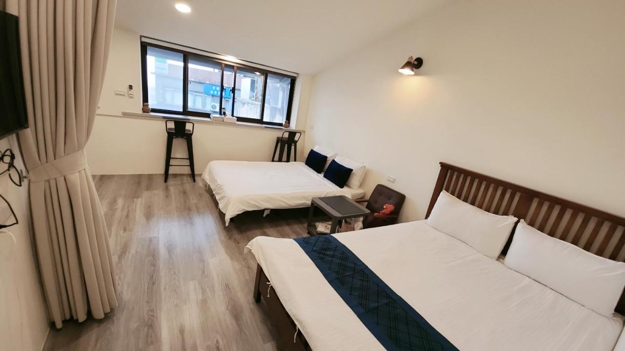 Quadruple Room with Private Bathroom