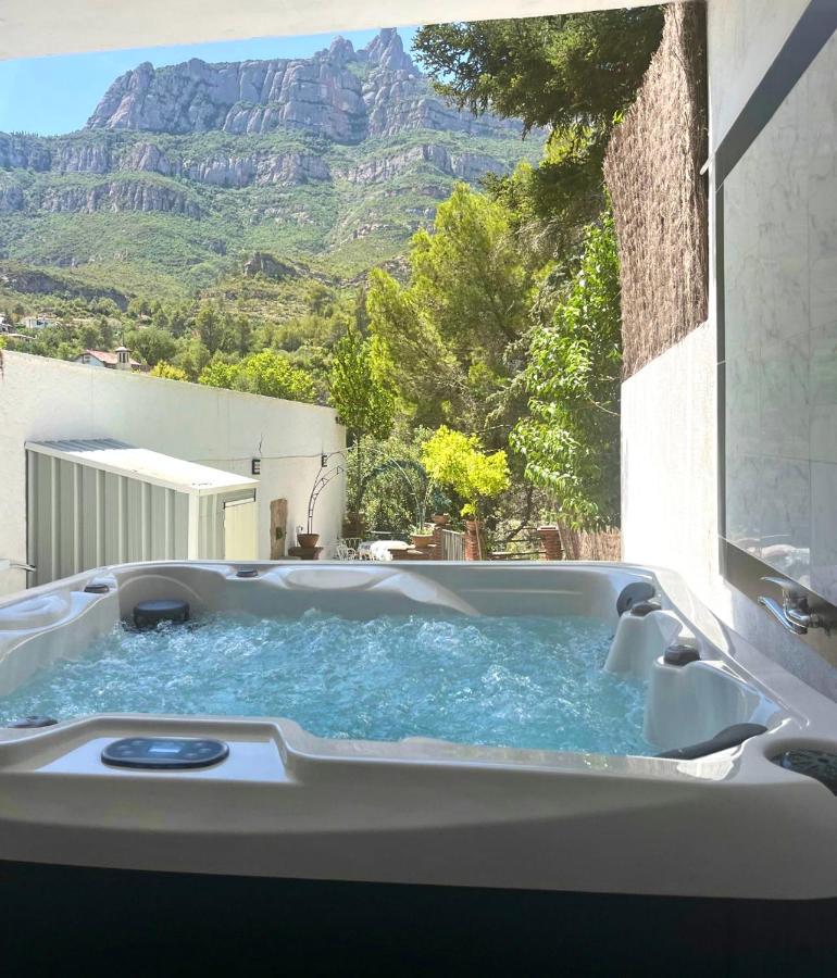 Deluxe Suite with Spa Bath