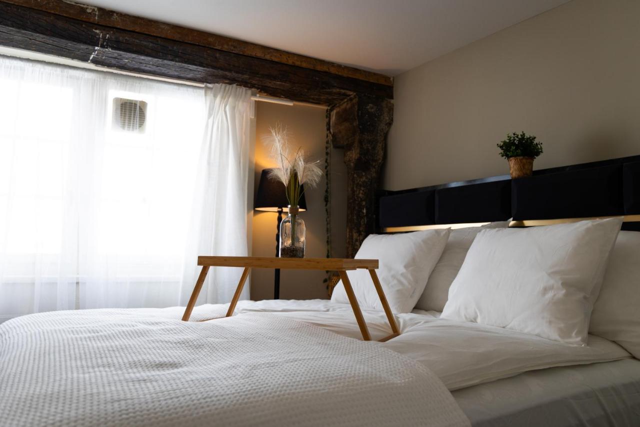 B&B Zurich - Goethe House in old town Zürich - Bed and Breakfast Zurich