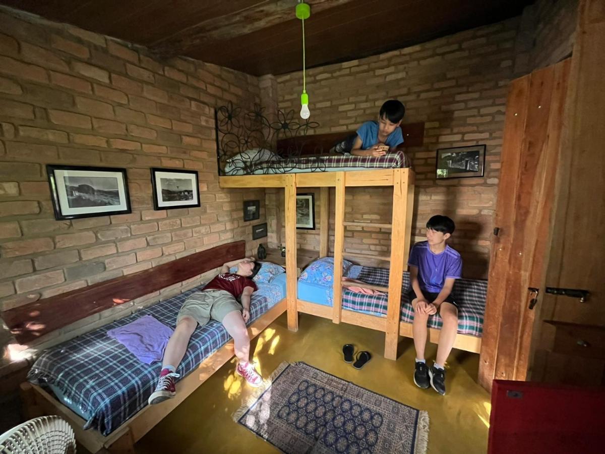 Einzelbett im gemischten Schlafsaal
