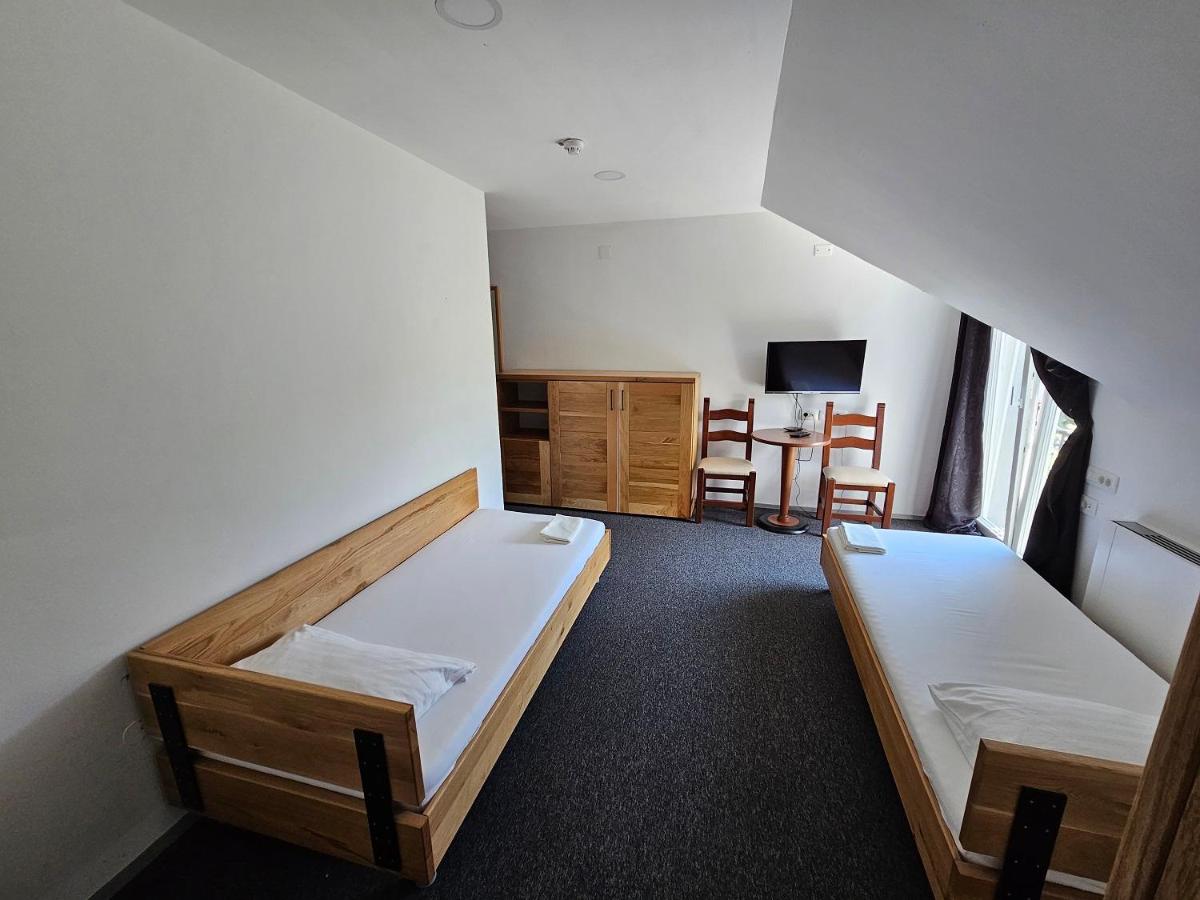 Classic Quadruple Room