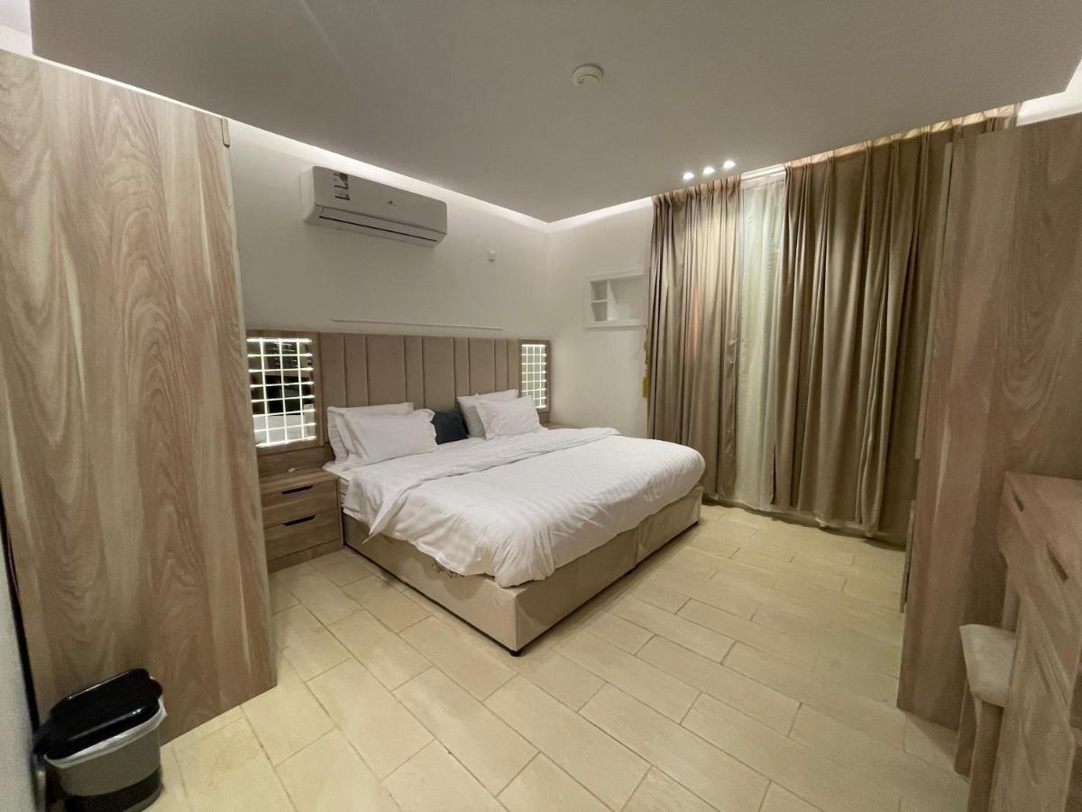 Friday Suites 1 - Bed and Breakfast Al-`Ula
