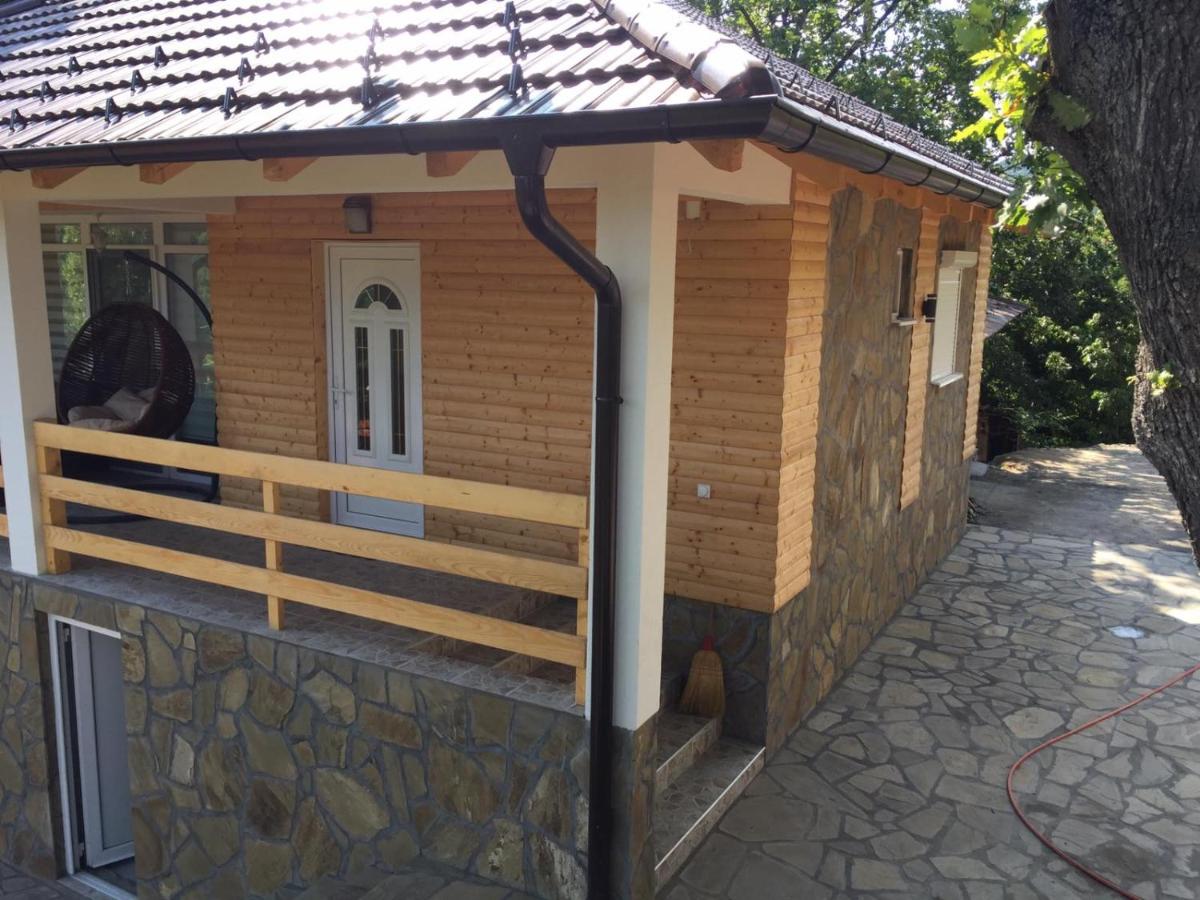 B&B Prolomska Banja - Stari Hrast 2 - Bed and Breakfast Prolomska Banja