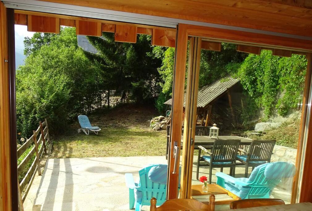Apartment Belledonne 3 minutes from Alpe d Huez Grand Domaine via Oz en Oisans - Chambres d'hôtes Oz