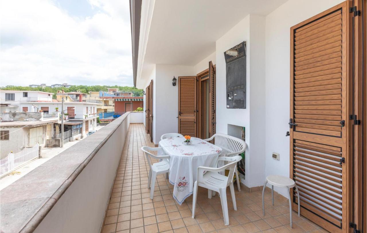 B&B Palma Campania - Amazing Apartment In Palma Campania With Kitchen - Bed and Breakfast Palma Campania