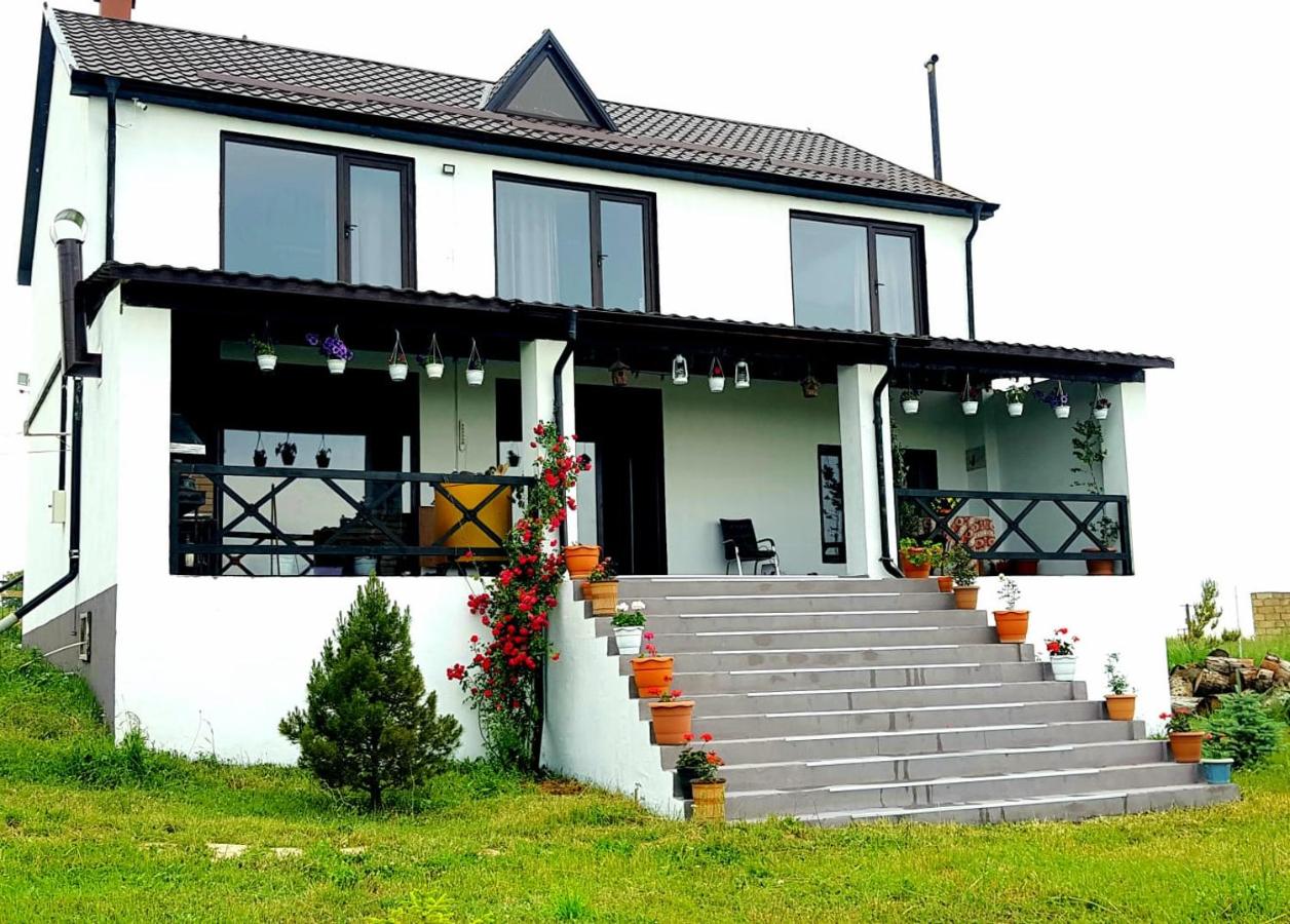 The Hunter's House - Bed and Breakfast
