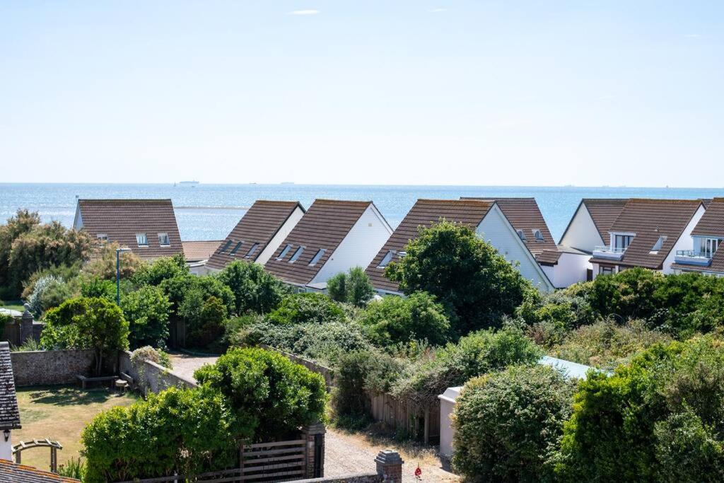 Fantastic sea views. One Bedroom flat near the sea - B&B Selsey