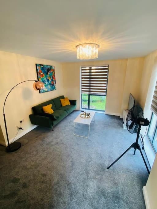 B&B Colindale - Beautiful and Modern 2 bedroom flat in Colindale - Bed and Breakfast Colindale