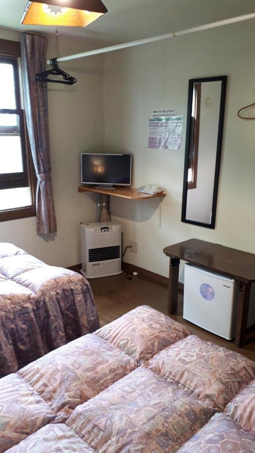  Superior Twin Room with Shared Shower & Toilet - Non-Smoking