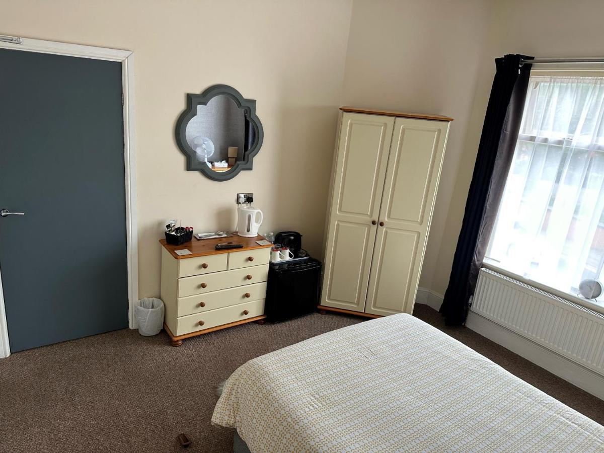 Deluxe Double Room with Shower