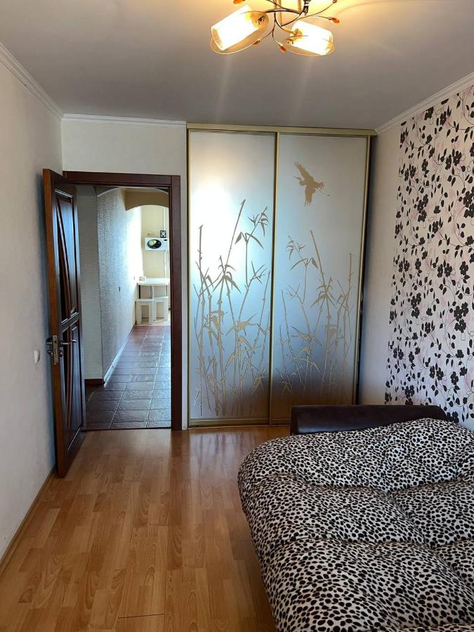 Двокімнатна квартира на Архипенко - B&B