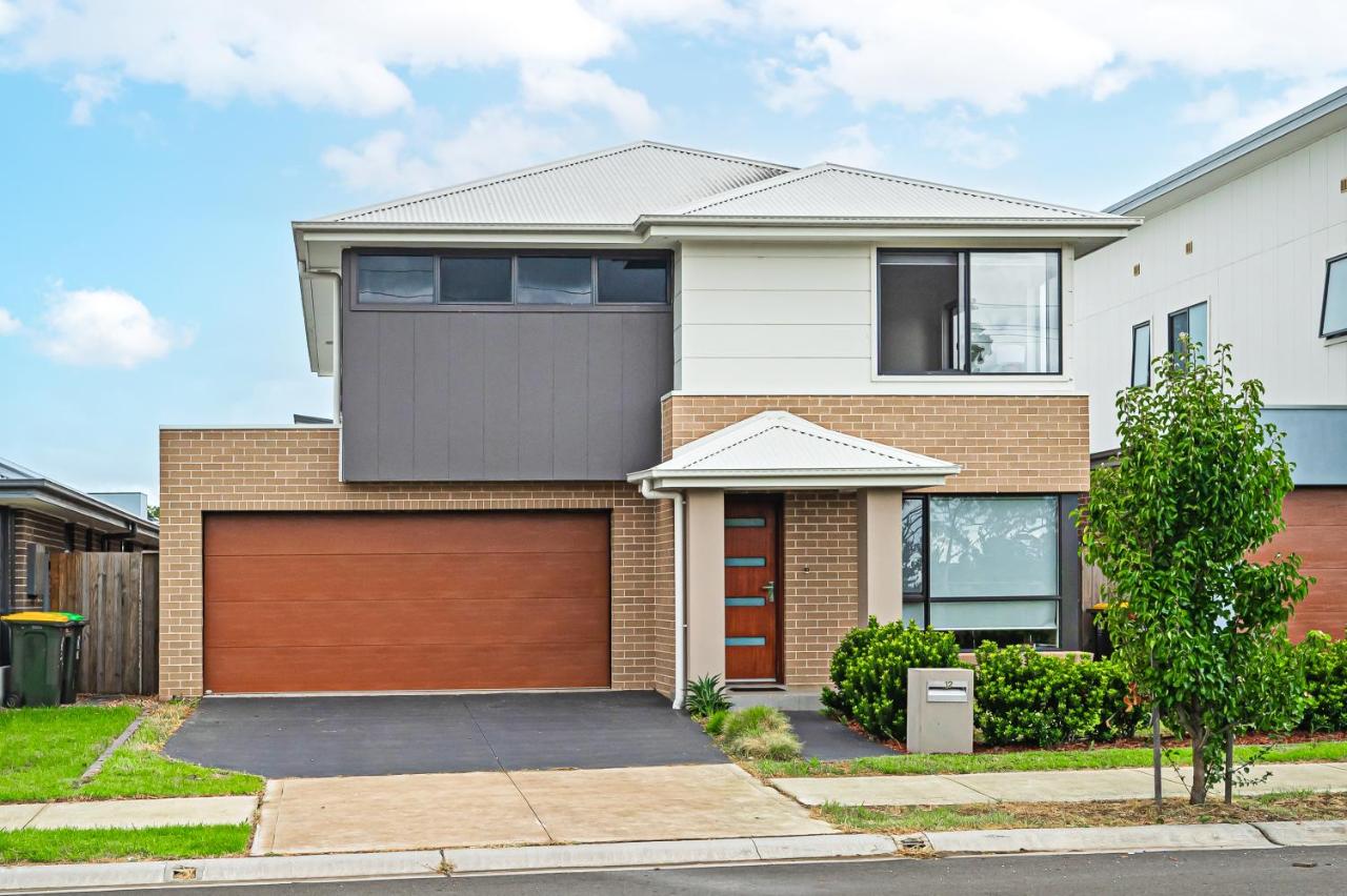 Spacious Modern 4Bedroom Retreat near Gregory Hill - B&B