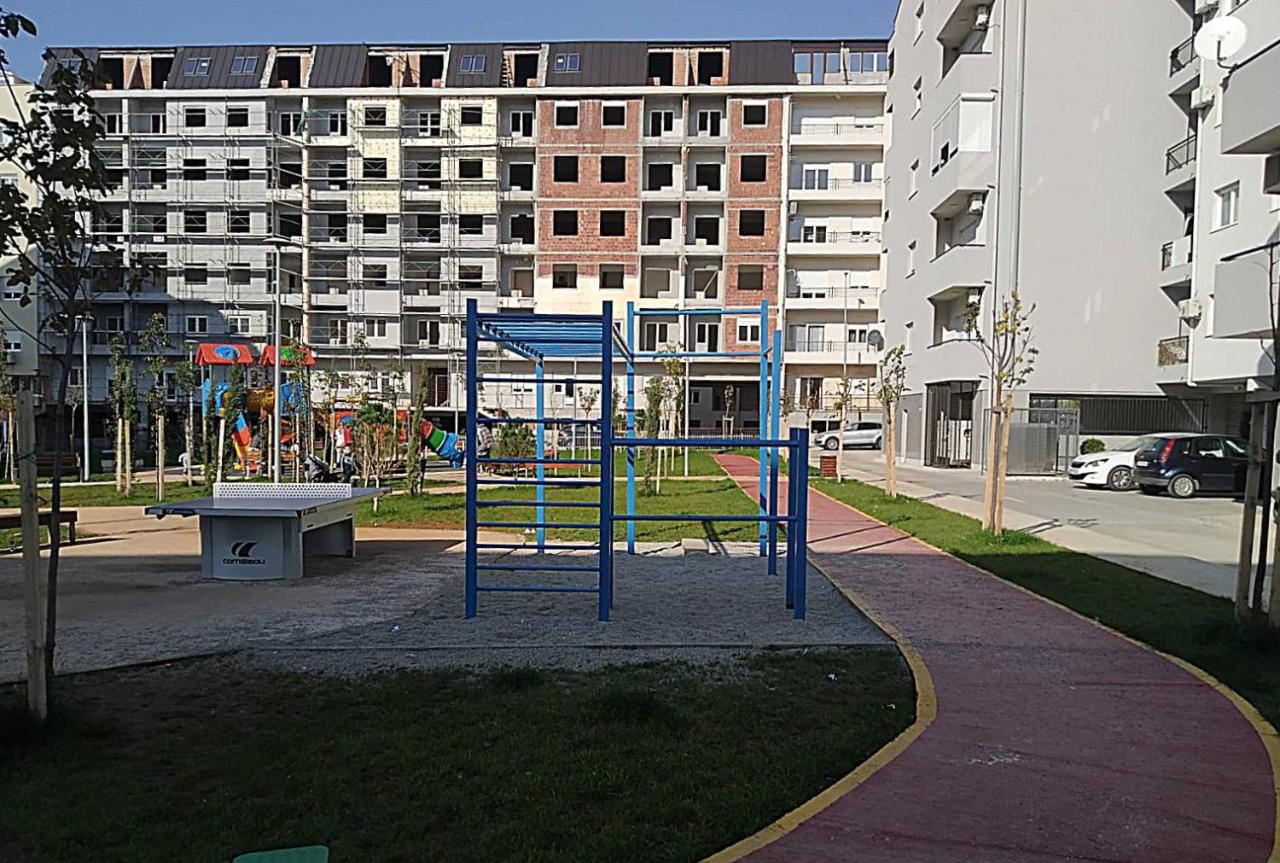 AGA Apartman Podgorica - B&B