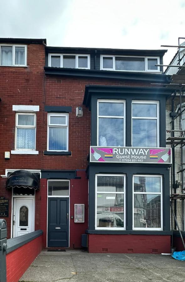 B&B Runway Blackpool - Minutes From Winter Gardens - Dog Friendly - Exceptionally Quiet - Very Close H&A Social Club - Chambres d'hôtes Blackpool