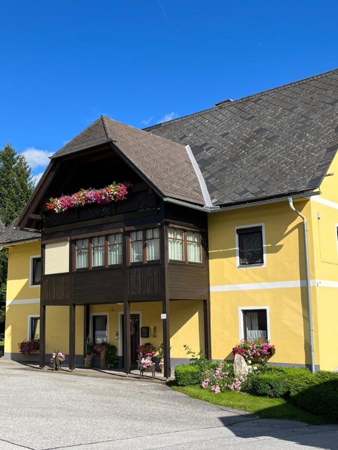 Privatzimmer Familie Pair/Schmoll - Chambres d’hôtes Spital am Semmering