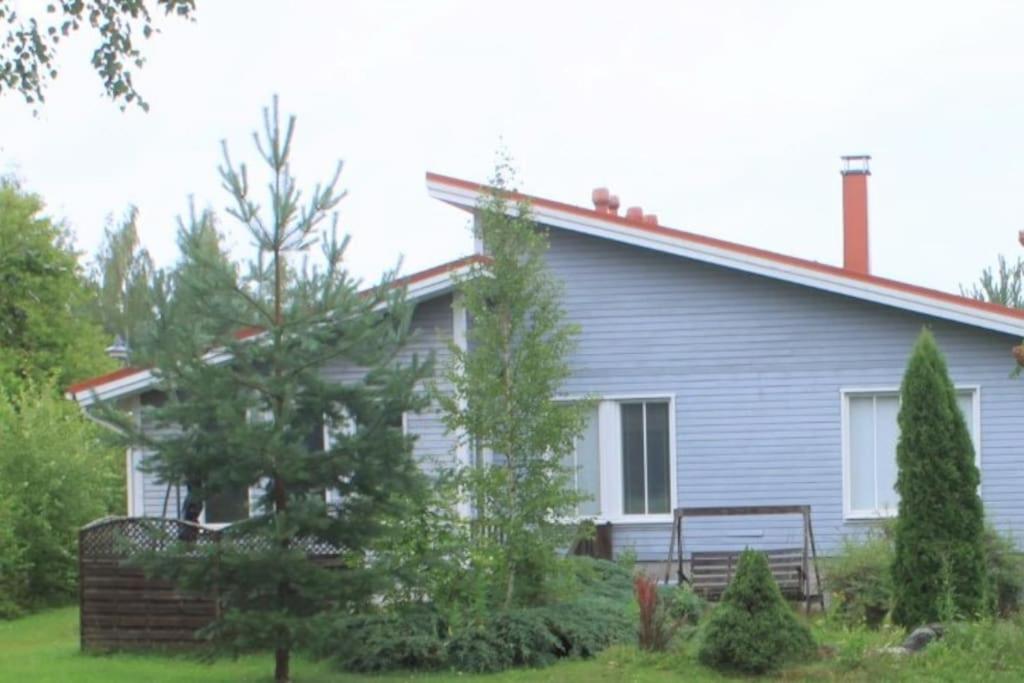 Omakotitalo 4-6 hengelle - House - Bed and Breakfast