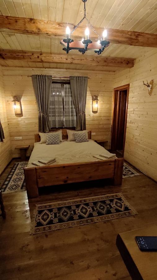 B&B Mara - Casa de Lemn Maramures - Bed and Breakfast Mara