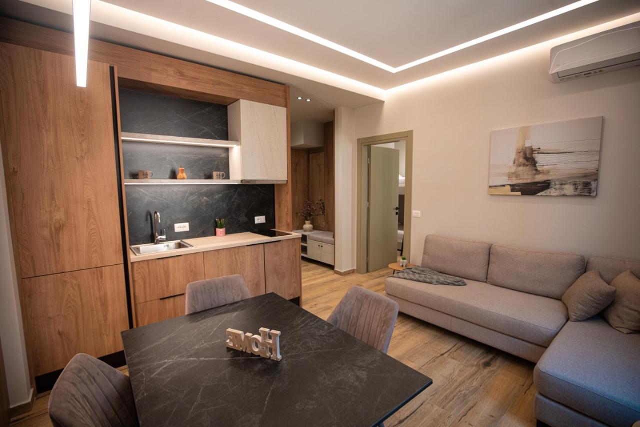 B&B Vlorë - Vlore Luxury Apartaments "FAEL" - Bed and Breakfast Vlorë