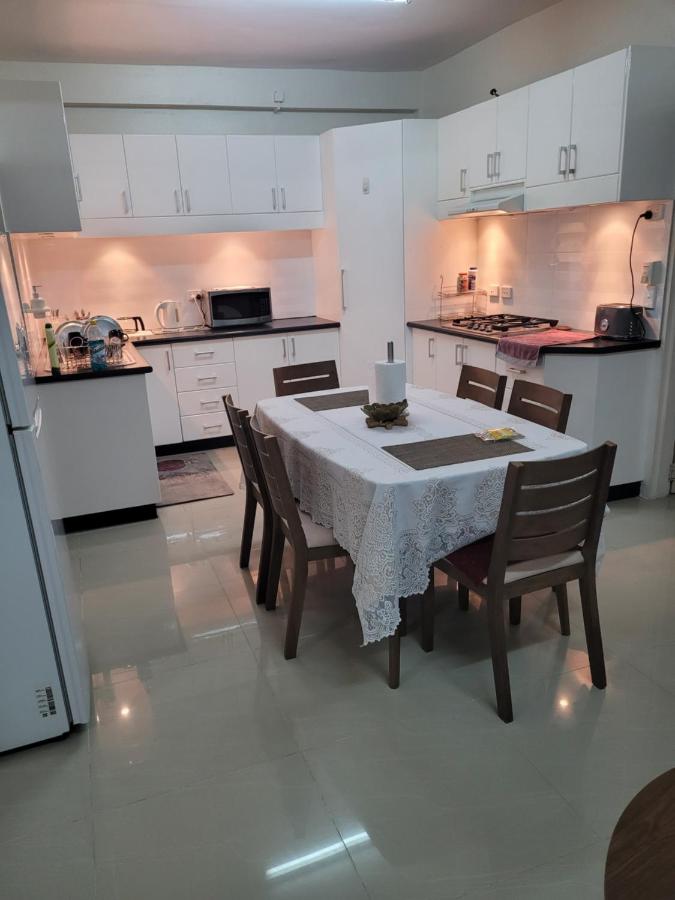 Meadroad homestay Tours &Transfe - Bed and Breakfast Suva