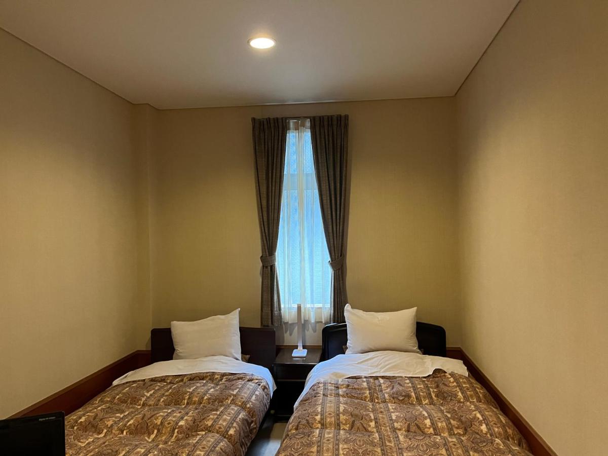 Standard Twin Room with Sofa