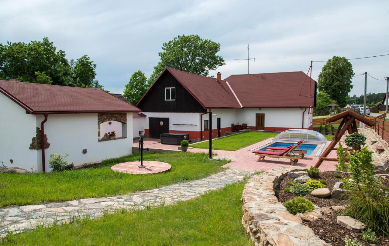 B&B Mladá Vožice - Wellness chalupa Podolí - Bed and Breakfast Mladá Vožice