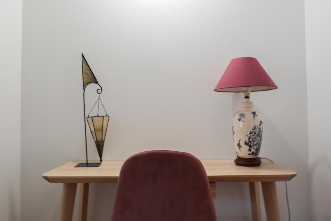 Apartment with Shower