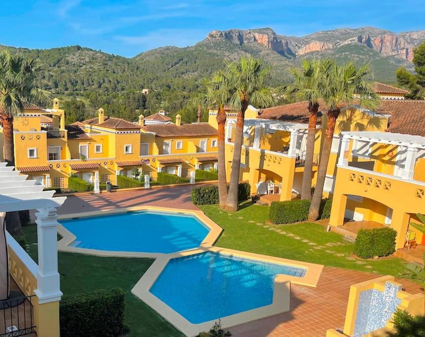 Nice 4 Person apartment residence La Sella Golf Resort Marriott Denia - B&B