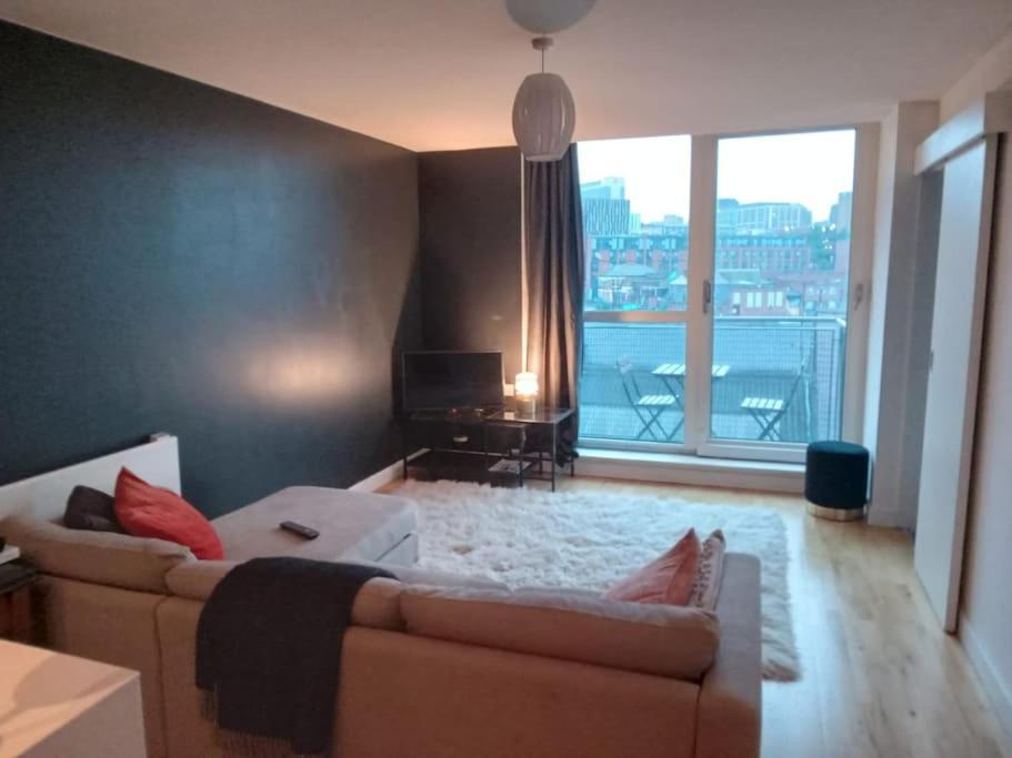 B&B Sheffield - Elegant One bedroom Apartment - Bed and Breakfast Sheffield