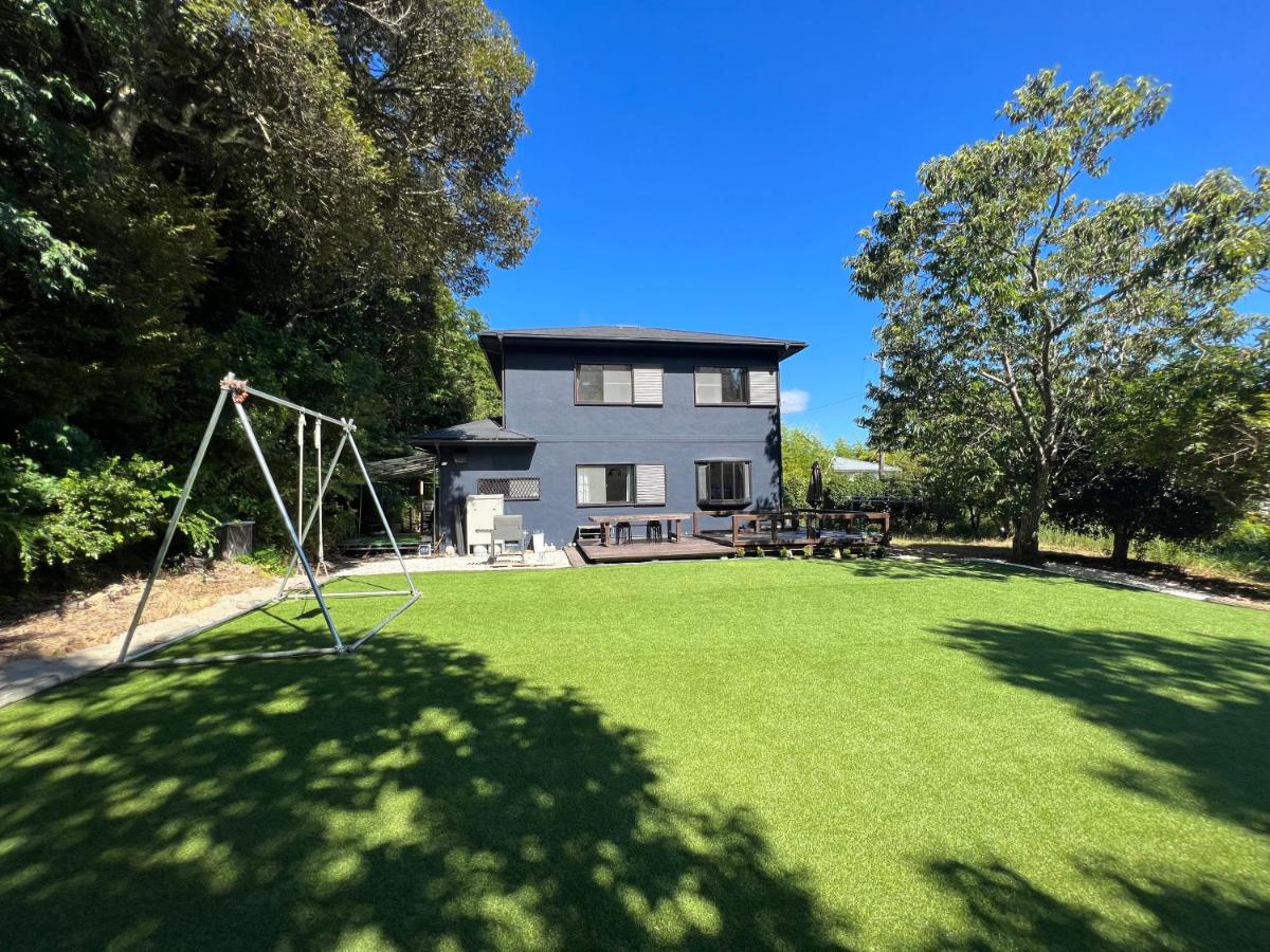 森の香りに包まれたプライベート空間でマイデバイスイマーシブ体験を堪能できる贅沢--BlueFlow KATSUURA - B&B Katsuura