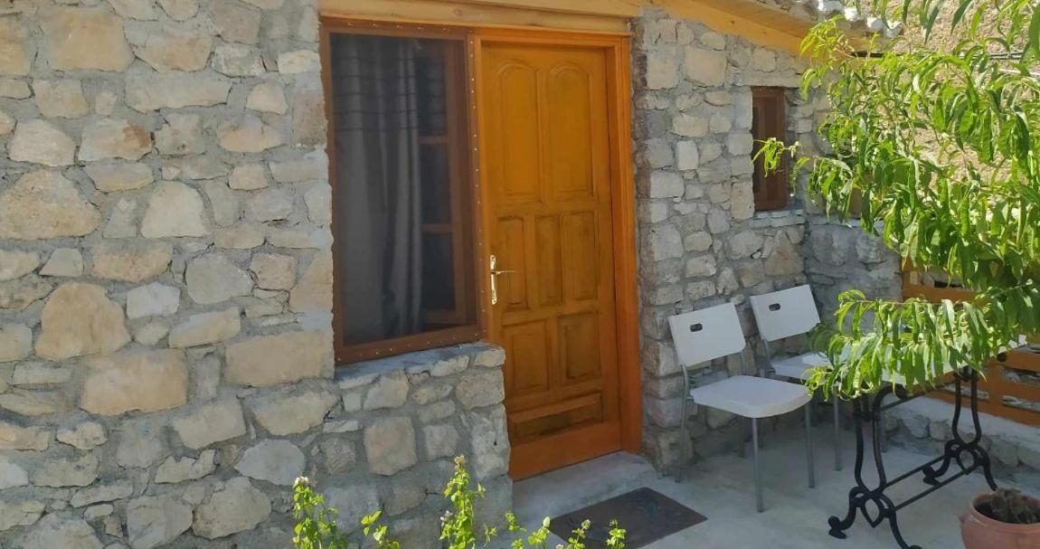 Doppelzimmer mit Patio