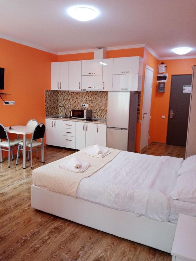 Апартаменты на Кобаладзе в 5 минутах от моря - B&B Batum