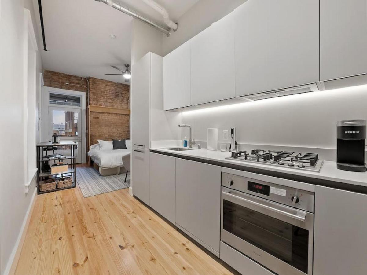 Over the Rhine Luxury MicroSuite On Findlay Market - B&B Cincinnati