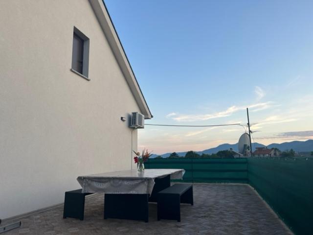 Deluxe apartman Mimi Viskovo with a free parking space - Bed and Breakfast
