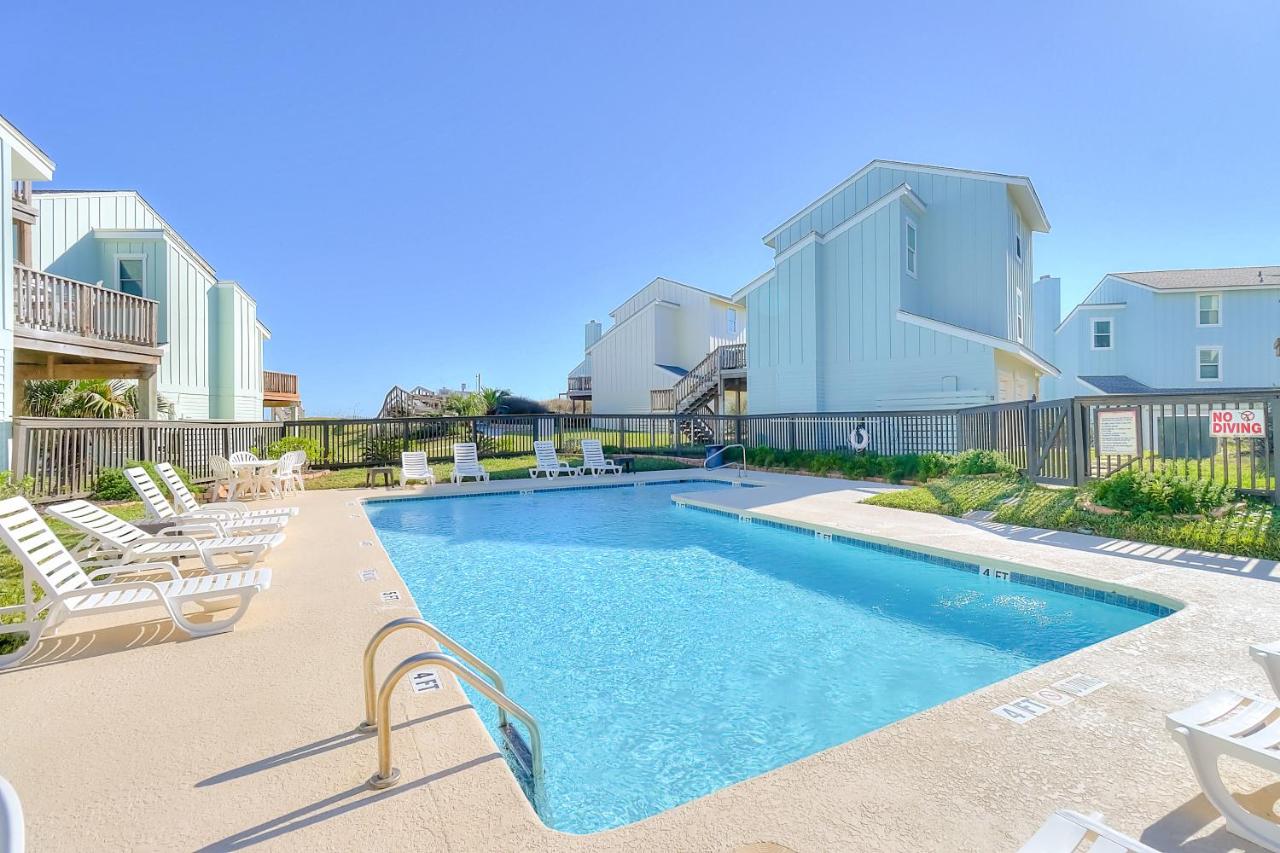 Lost Colony Rock The Boat - B&B Port Aransas