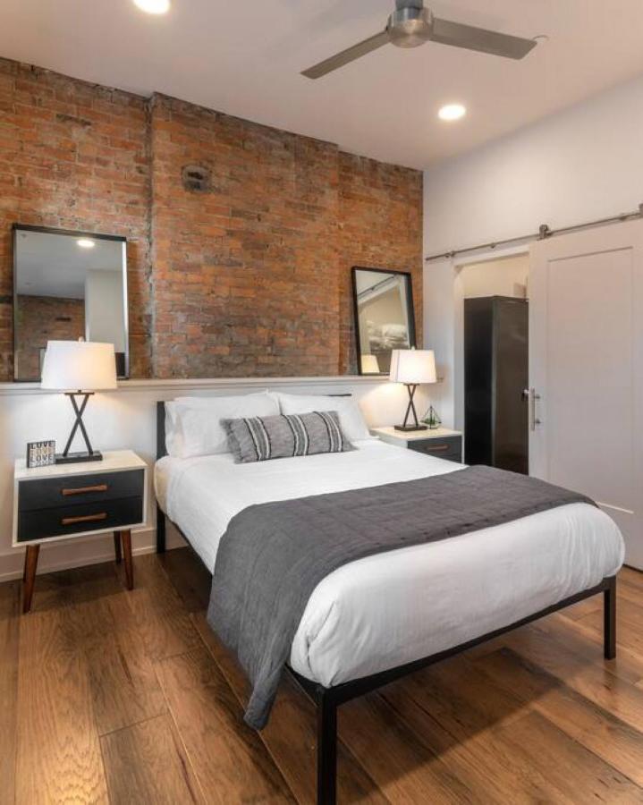 WALK TO ALL in Over The Rhine Cincinnati - Bed and Breakfast Cincinnati