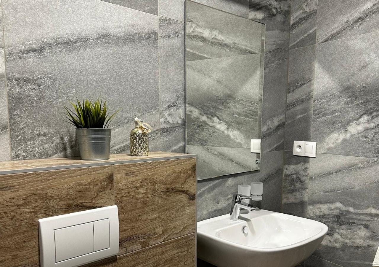 Camera Matrimoniale con Bagno Privato