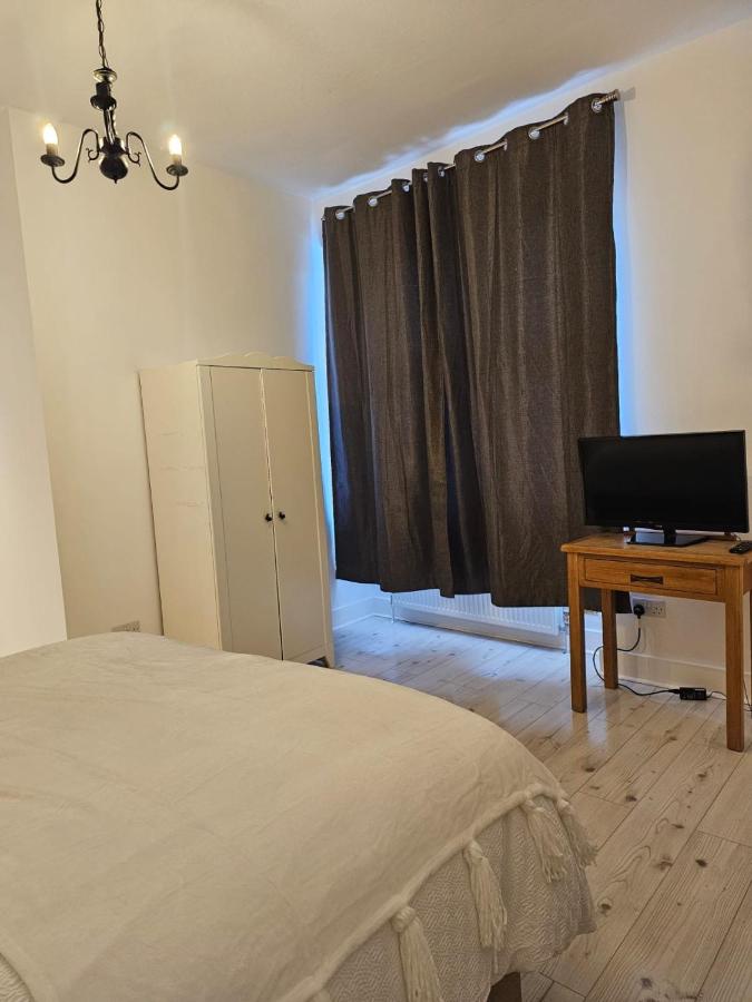 Inverness City Centre - 1bed flat (ground floor) - B&B Inverness